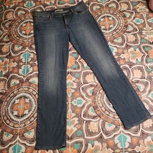 Levi's 414 Relaxed Straight 29